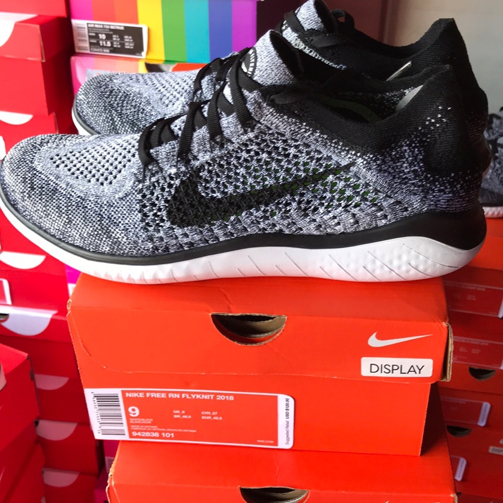 Nike Free RN Flyknit 2018 Mens Sz 9